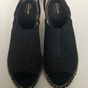 New! Clarks Petrine Gail Black Wedge Laser Cut Sandals 7.5